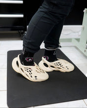 Load image into Gallery viewer, PawMat Elite Anti-Fatigue Floor Mat/Extra Thick Table Mat (24" x 36")