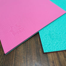 Load image into Gallery viewer, PawMat Anti-Fatigue Reversible Table Mat (Pink/Teal)